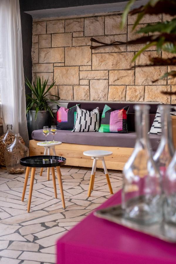 Apartment Lota With Heated Pool On Top Location Supetar Buitenkant foto