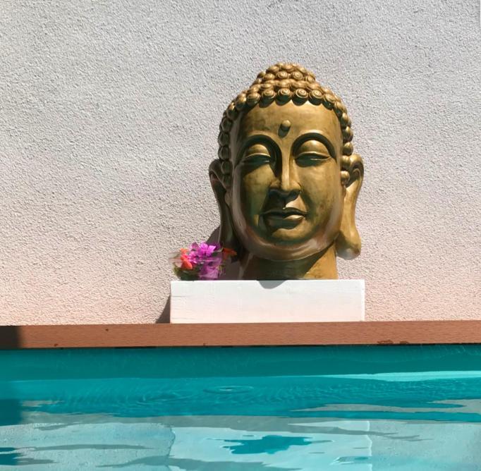 Apartment Lota With Heated Pool On Top Location Supetar Buitenkant foto